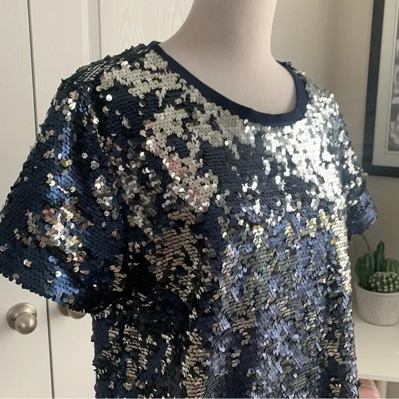 Two by Vince Camuto Flip Sequin Top - Picture 7 of 12